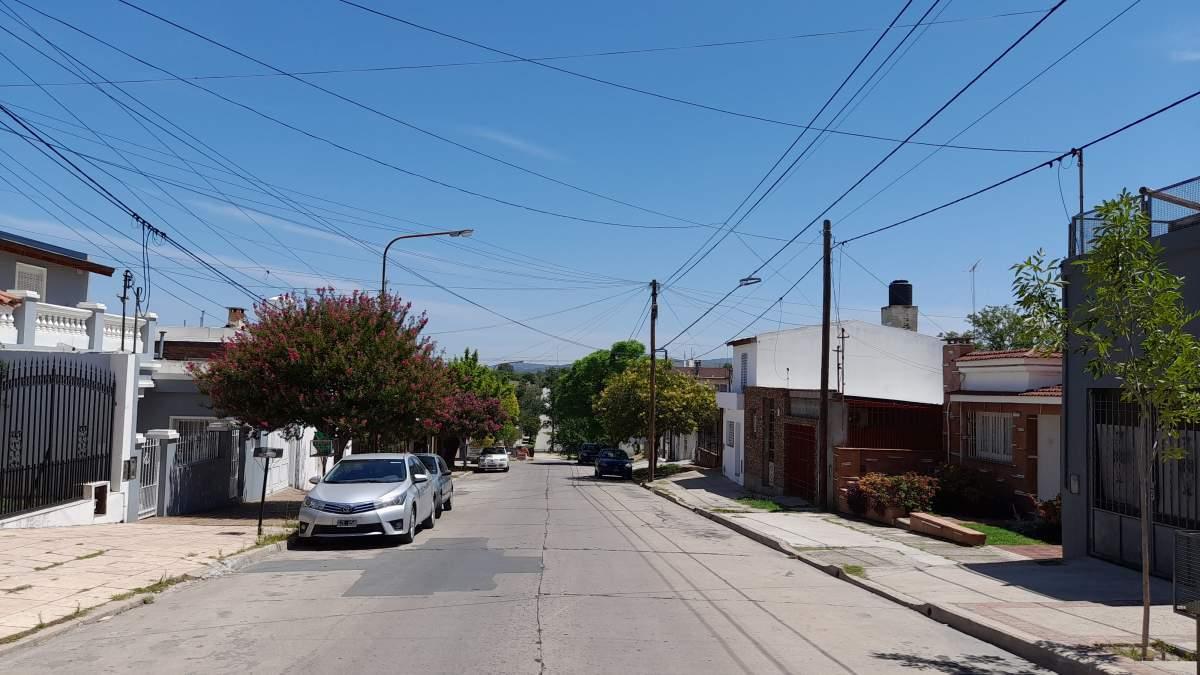 Renta - Edificio en Alta Gracia 5