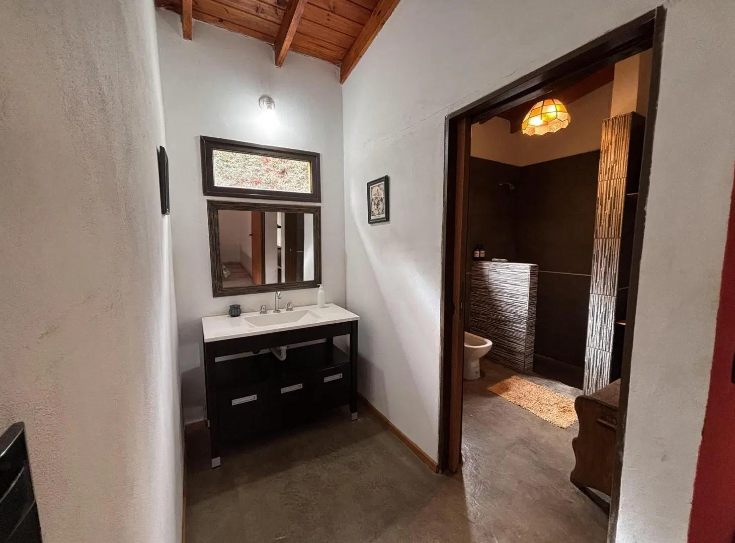 Casa 2 dormitorios y 140m2 totales Barrio La Ensenada 8