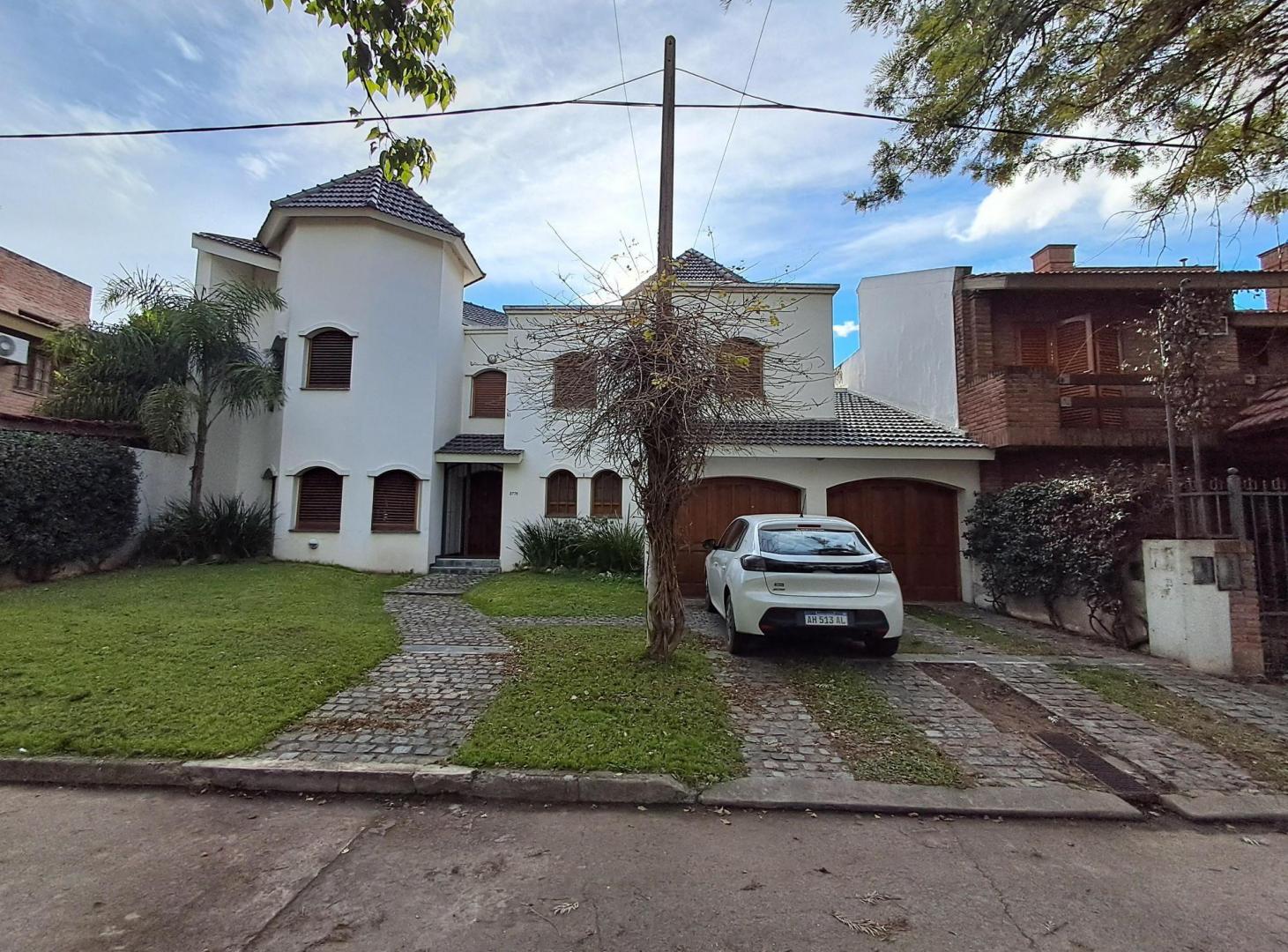 JARDIN ESPINOSA - A MTS PASEO DEL JOCKEY
