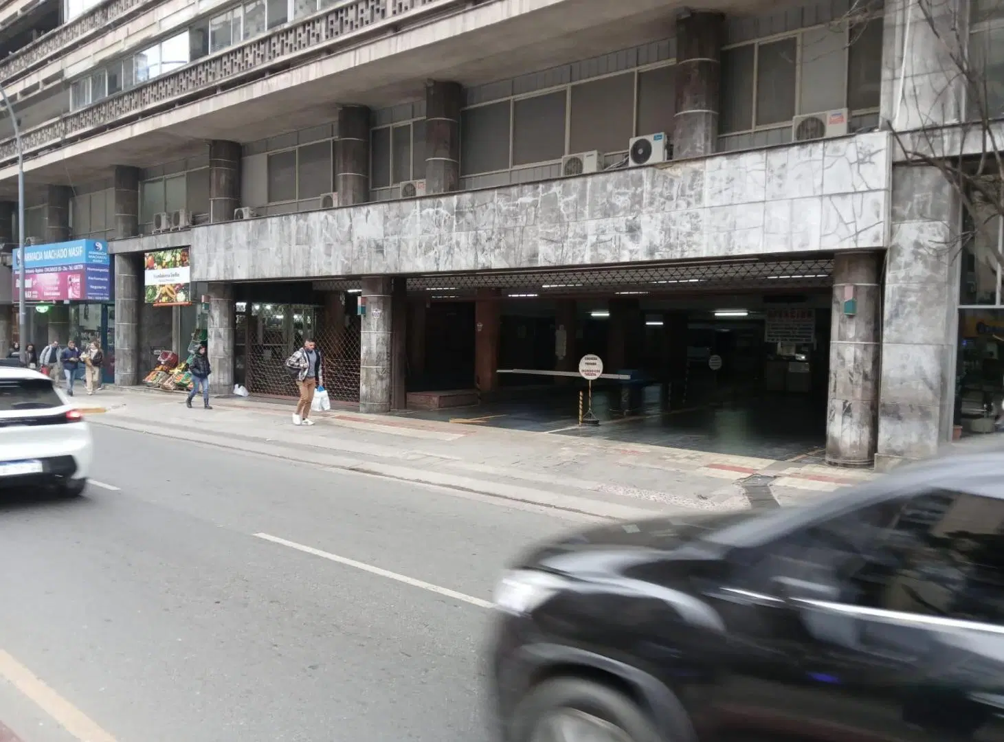 EDIFICIO TITA CHACABUCO 187 3