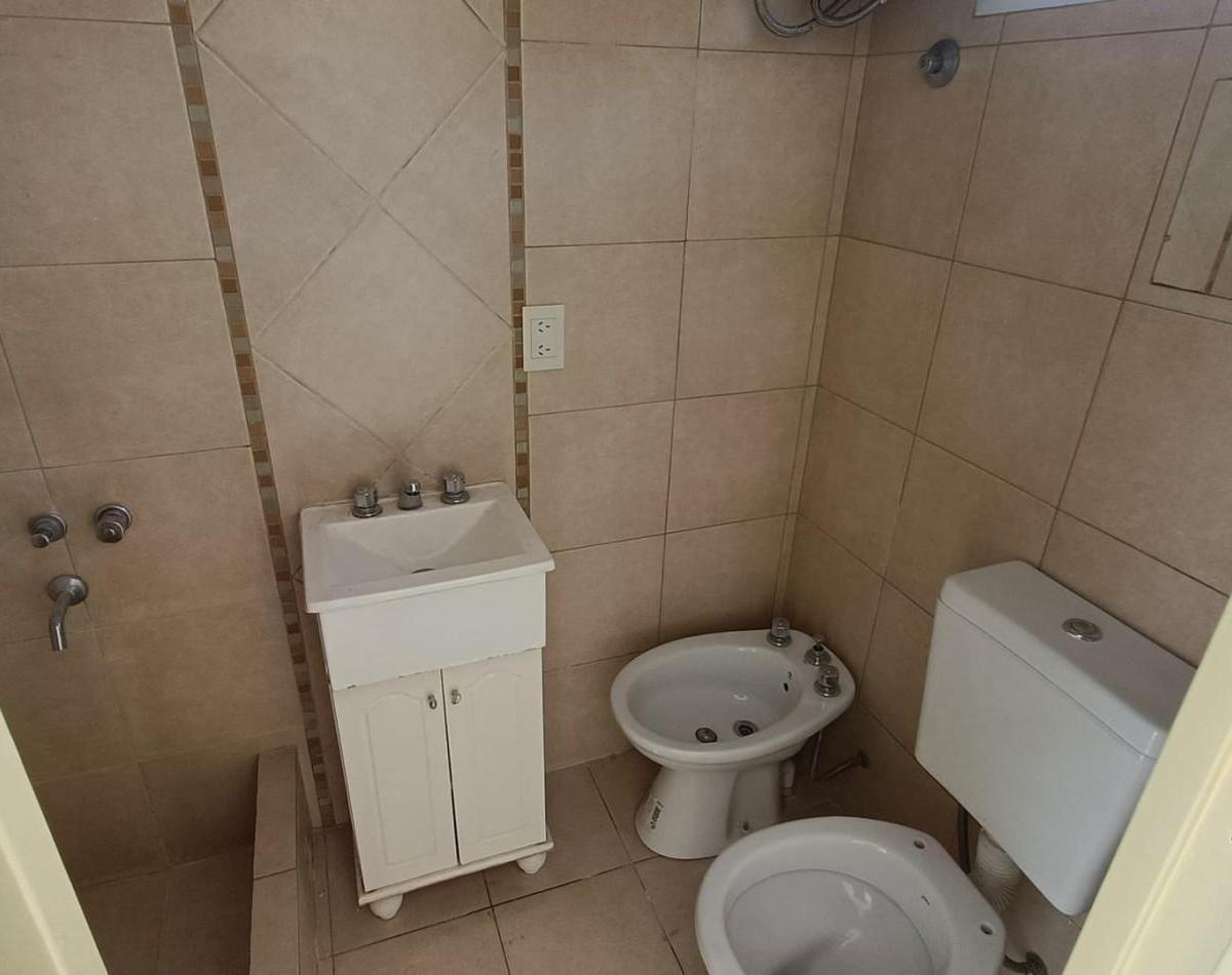 Departamento Monoambiente con Patio, Moron 3