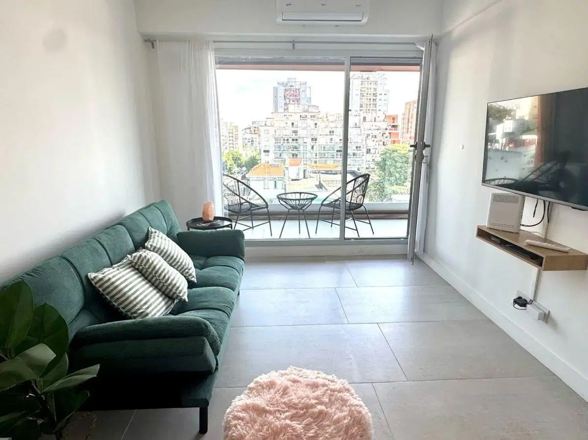 Departamento de 2 ambientes en alquiler temporal en Coghlan 5