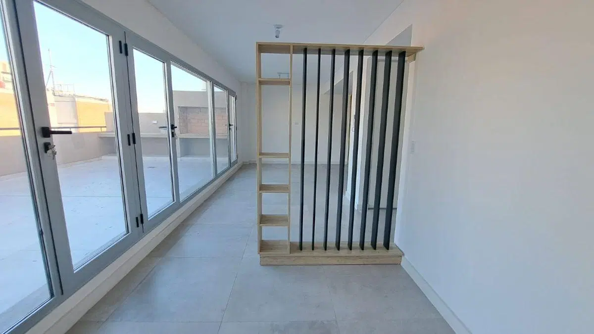 ¡Monoambiente Dividido Único Con Terraza Propia! 3