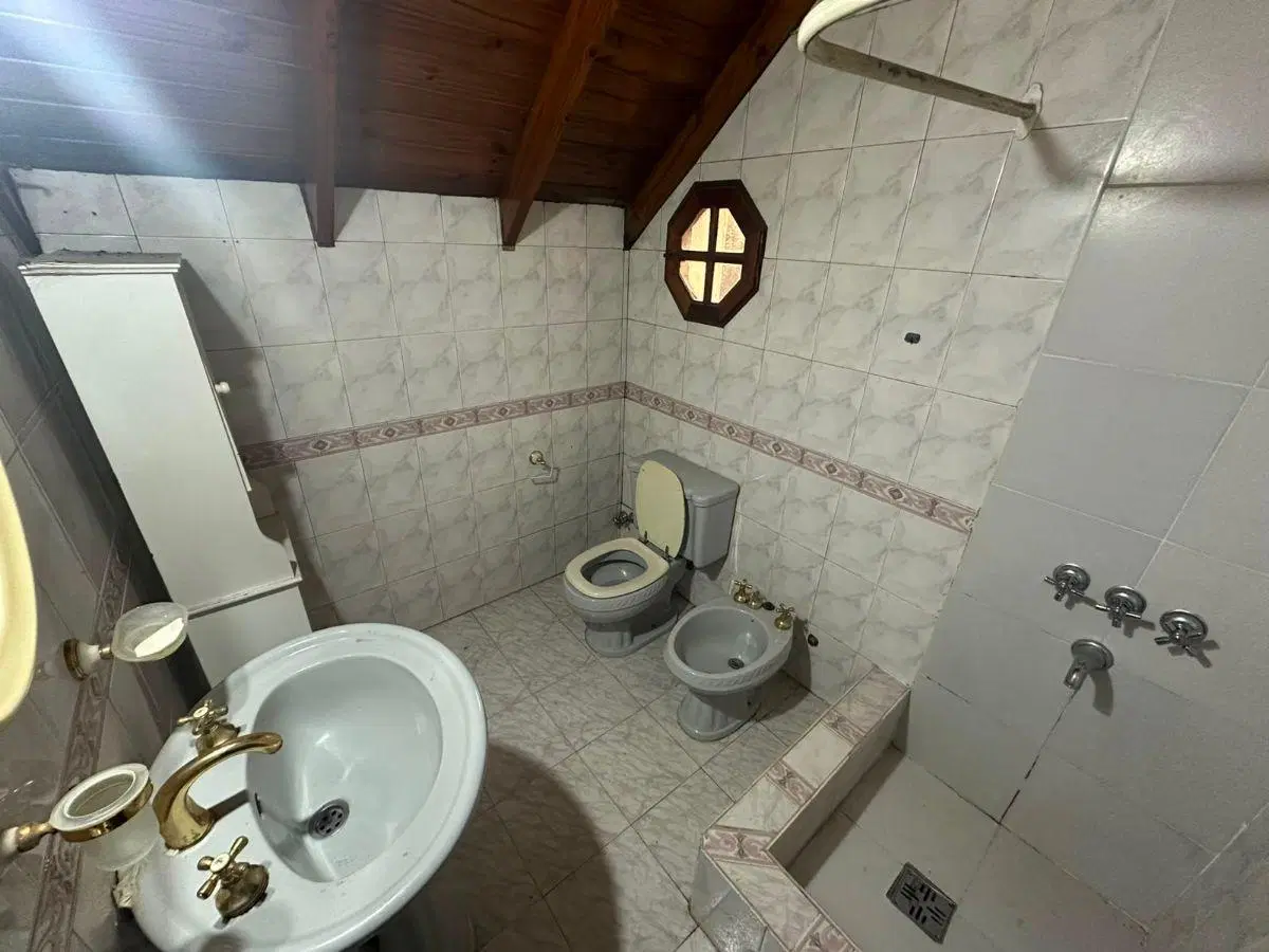 ¡Casa de Ensueño de 4 Ambientes con Pileta y Dependencia en Boulogne Sur Mer! 4