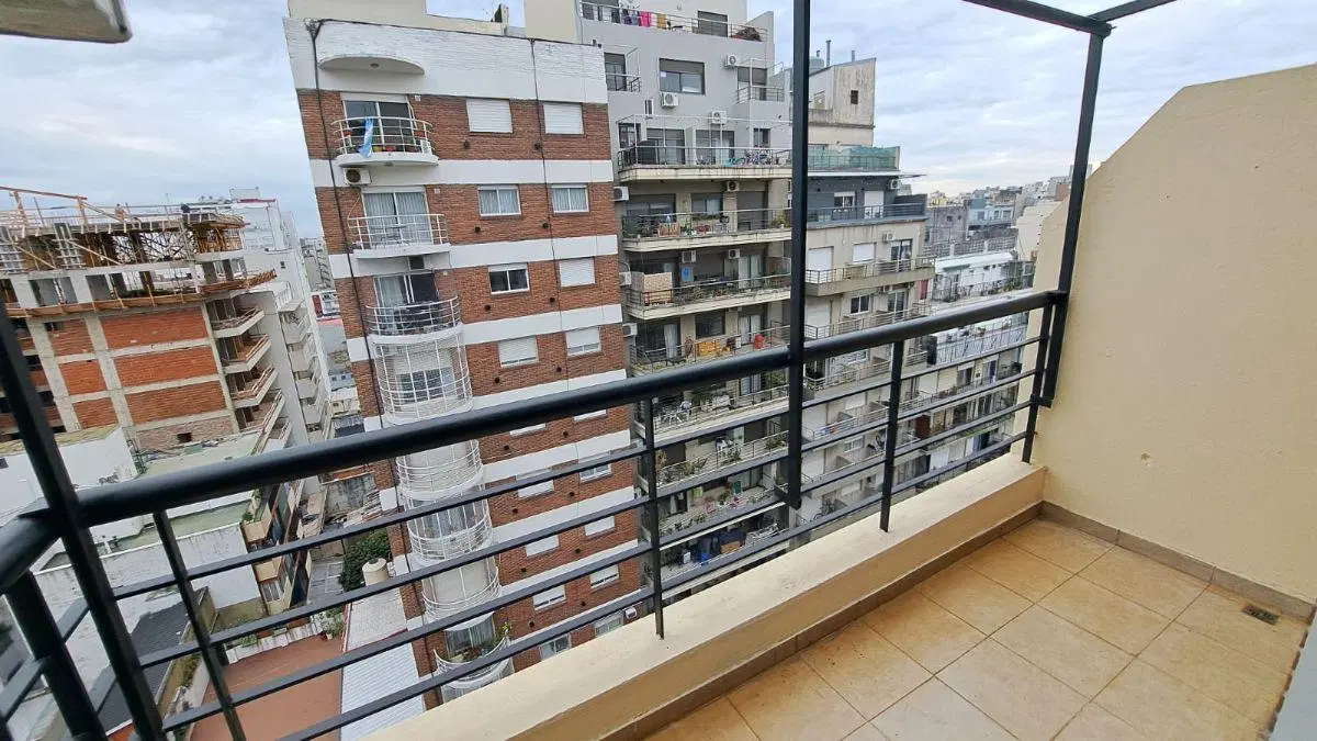 Luminoso Monoambiente con Balcón en Pleno Villa Urquiza 8