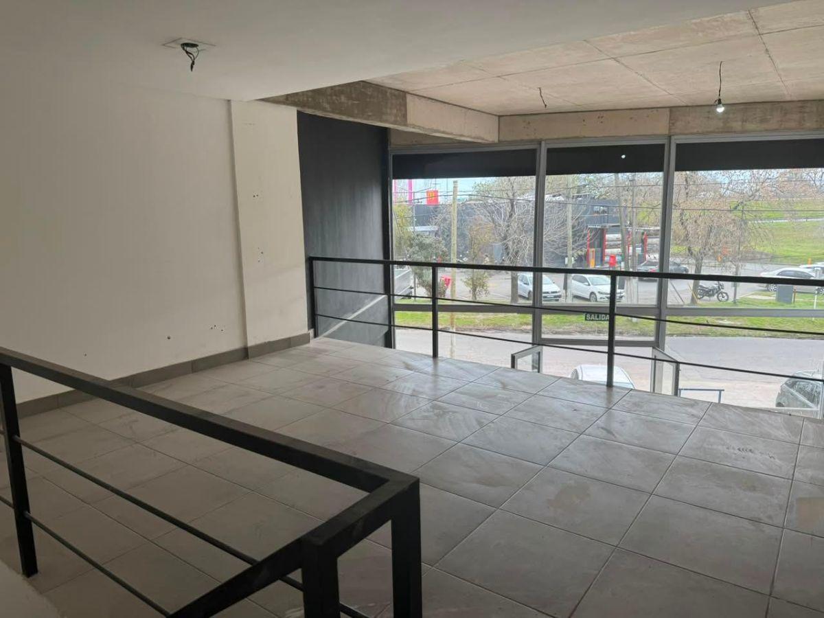Foto de Oportunidad Única: Excelente Local Comercial En Punto Neurálgico De, imagen 1