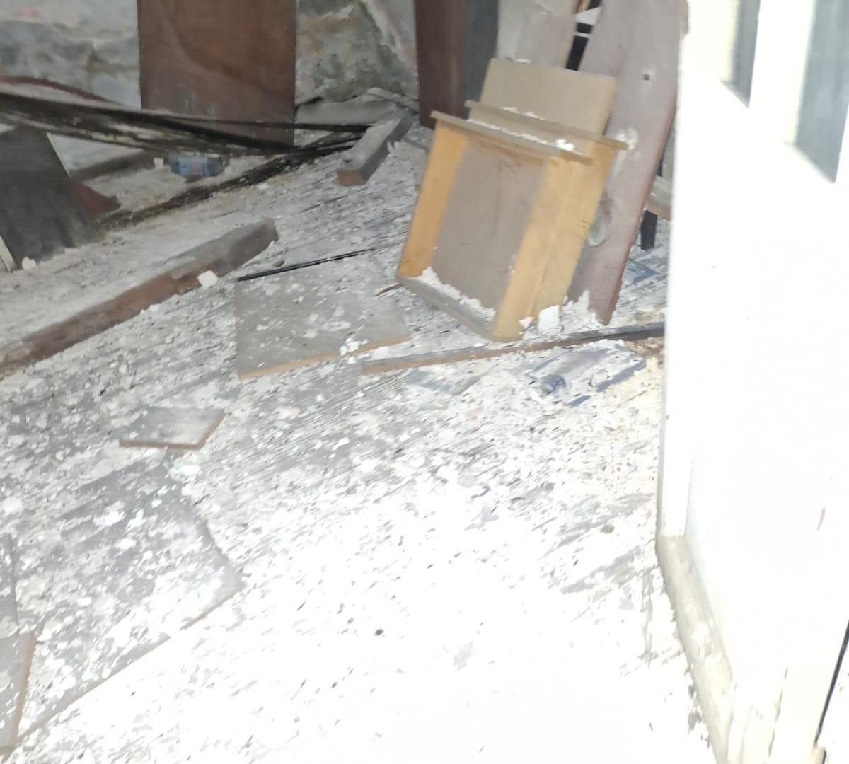 Foto de ¡EXCELENTE OPORTUNIDAD DE INVERSIÓN! Gran PH a reciclar de 7 ambientes, imagen 5