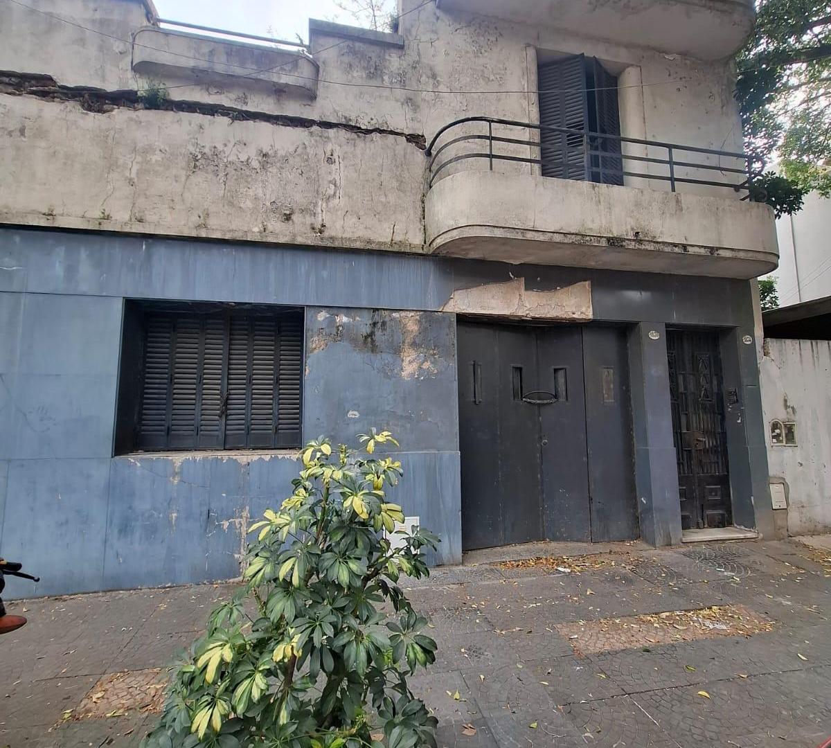 Foto de ¡EXCELENTE OPORTUNIDAD DE INVERSIÓN! Gran PH a reciclar de 7 ambientes, imagen 3