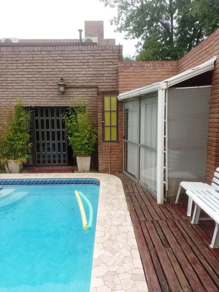 Hermosa Casa en Venta en Bo Parque Velez Sarfield 2