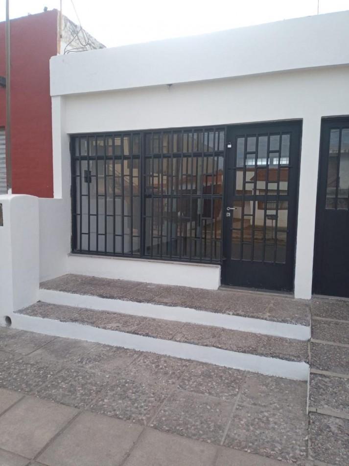 HERMOSO LOCAL EN ALQUILER SOBRE CALLE LAGUNILLA