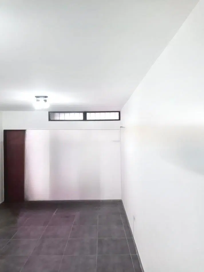 HERMOSO LOCAL EN ALQUILER SOBRE CALLE LAGUNILLA 2