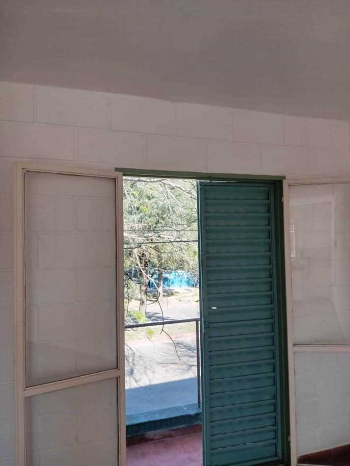 Foto de DEPARTAMENTO EN BARRIO ALTO ALBERDI, imagen 2