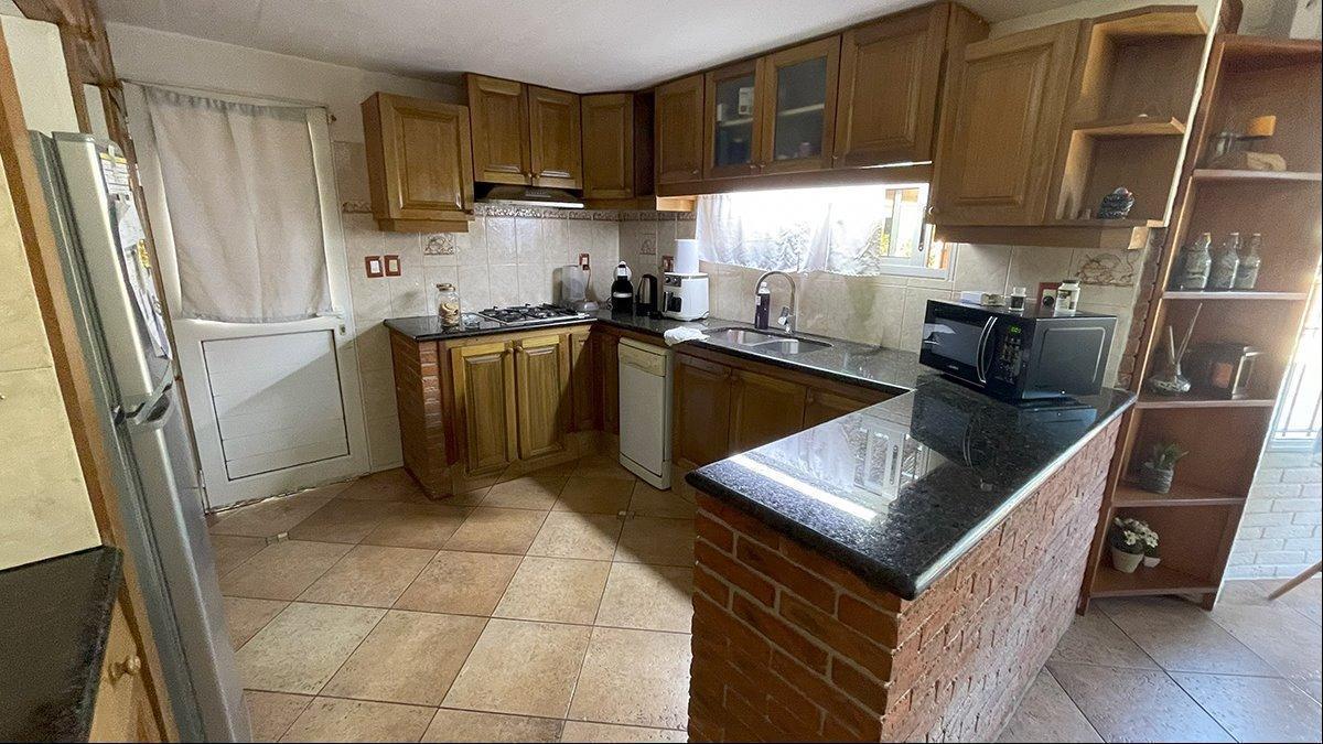Foto de Casa en venta de 4 dormitorios en playa mansa con piscina, barbacoa y, imagen 4