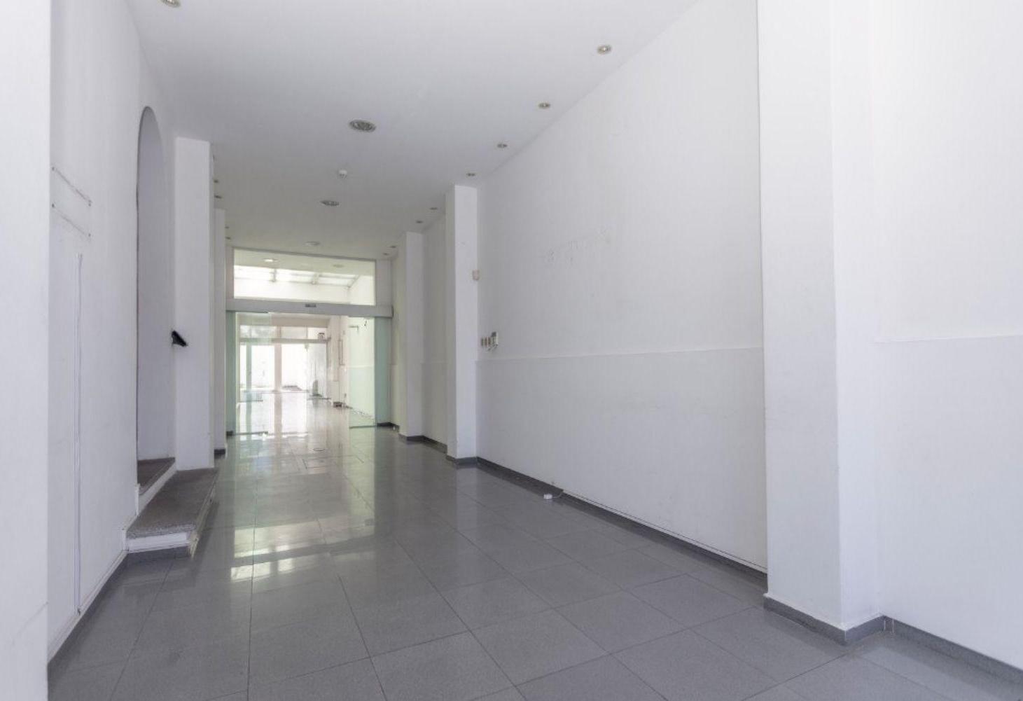 Foto de Casa en alquiler en Tres Cruces para empresa, imagen 3