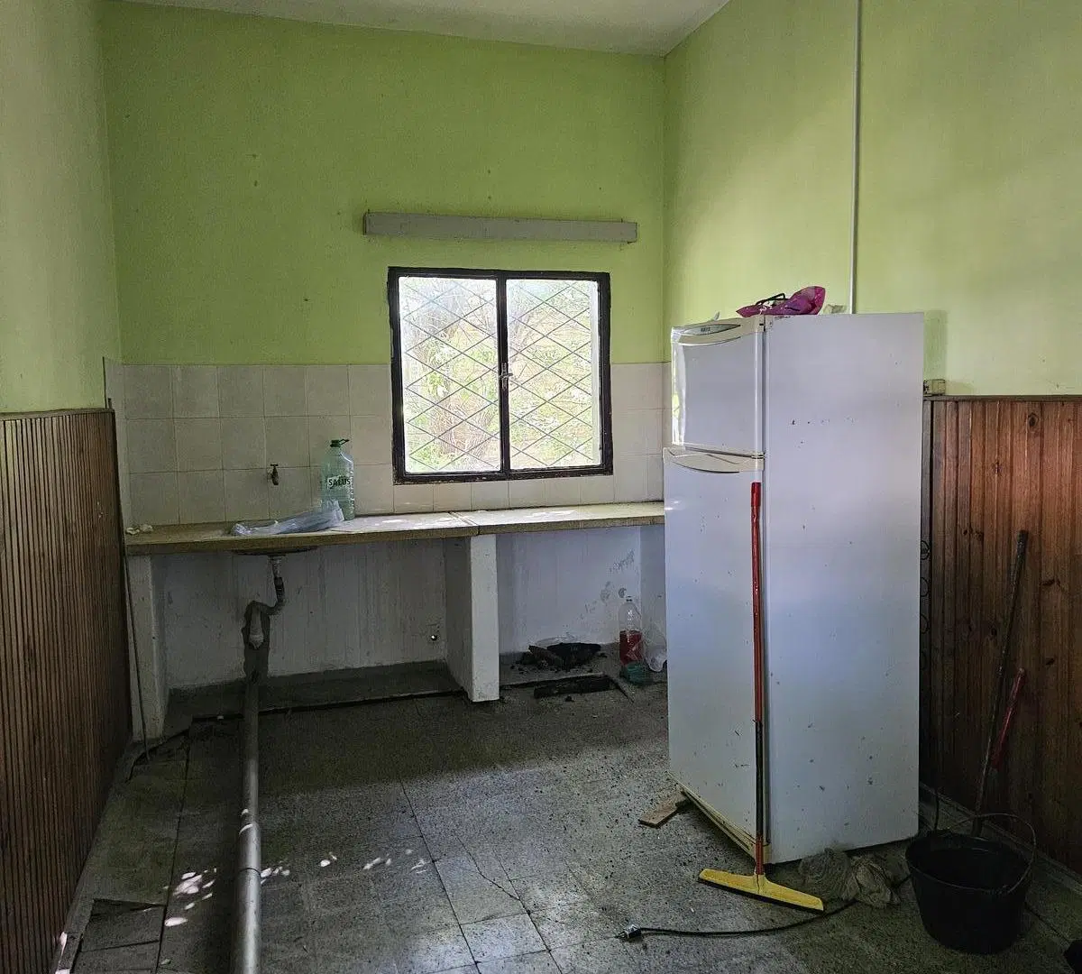 Venta de Terreno en Colonia del Sacramento 1.385mts con 292 mts2 Edificados 5