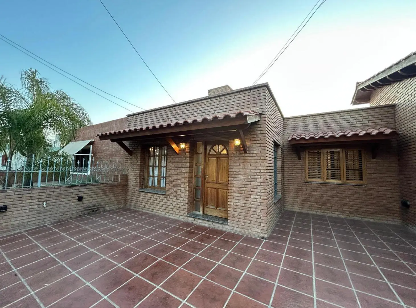 Hermosa Casa mas Dpto independiente en Barrio Lomas del Chateau 5