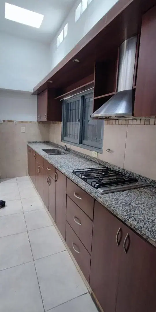 Casa de 3 Dormitorios en B° Lomas de San Martin 5