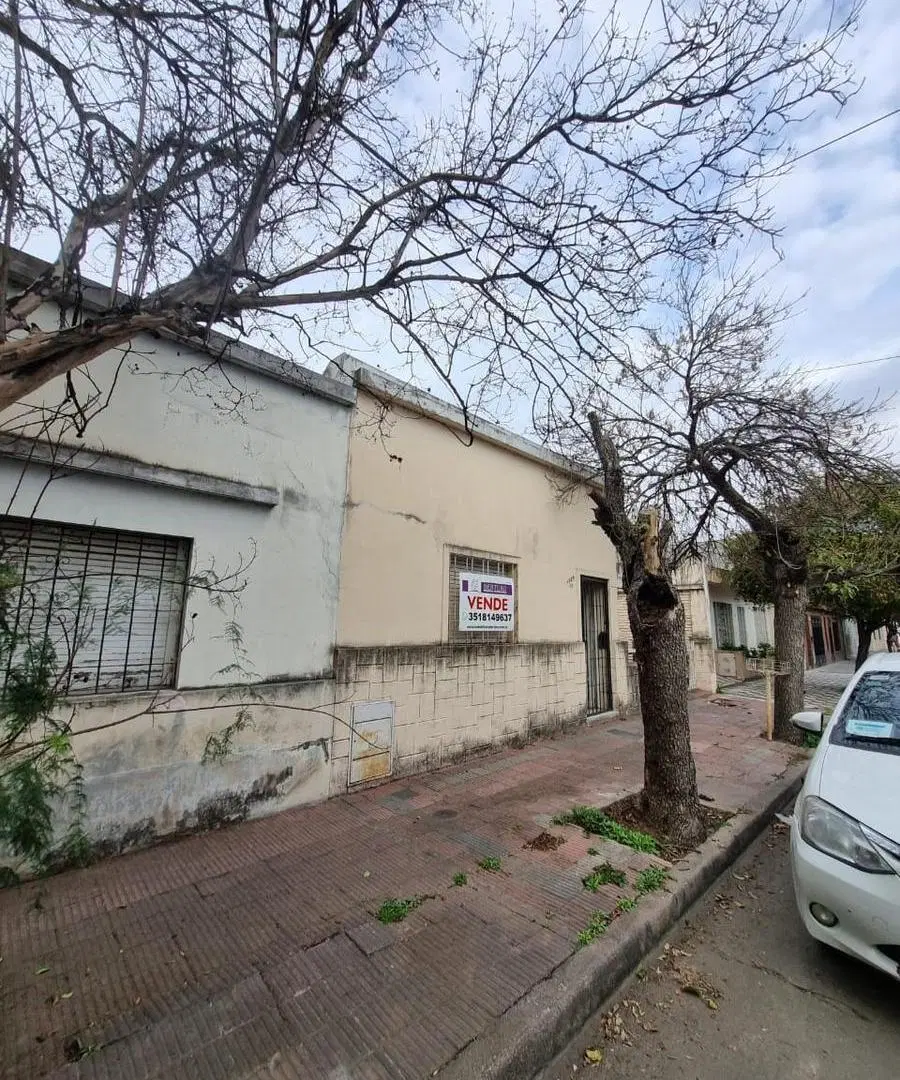 Barrio Gral Paz, casa a Reciclar!!! 5