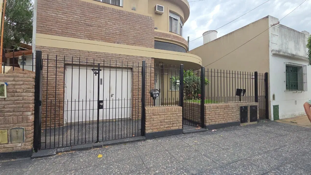 Casa en Alquiler Apto Profesional Saavedra 336 2