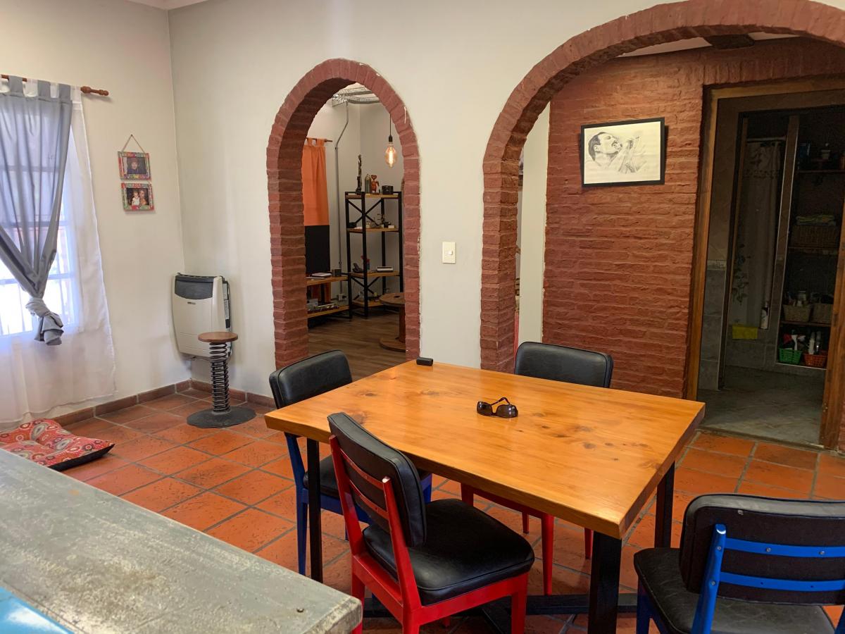 Foto de CASA 4 AMBIENTES EN VENTA - LUIS GUILLON, imagen 4