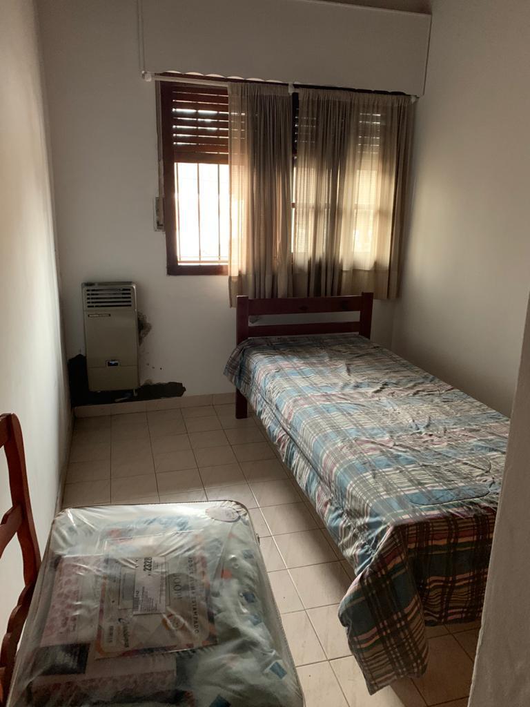 CASA DE 4 DORMITORIOS EN VENTA - MONTE GRANDE