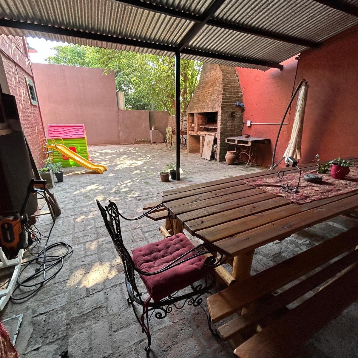 Casa 4 ambientes + casa 3 ambientes - Venta / Permuta - La Unión, Ezeiza
