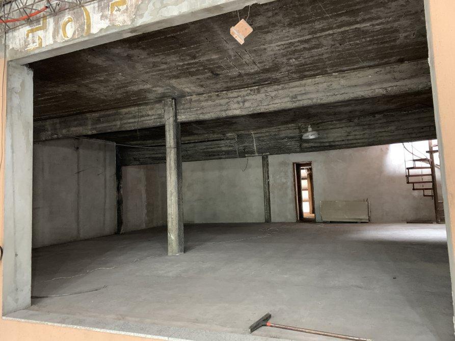 Galpón + Local Comercial en Excelente Ubicación - Alquiler y Venta 1