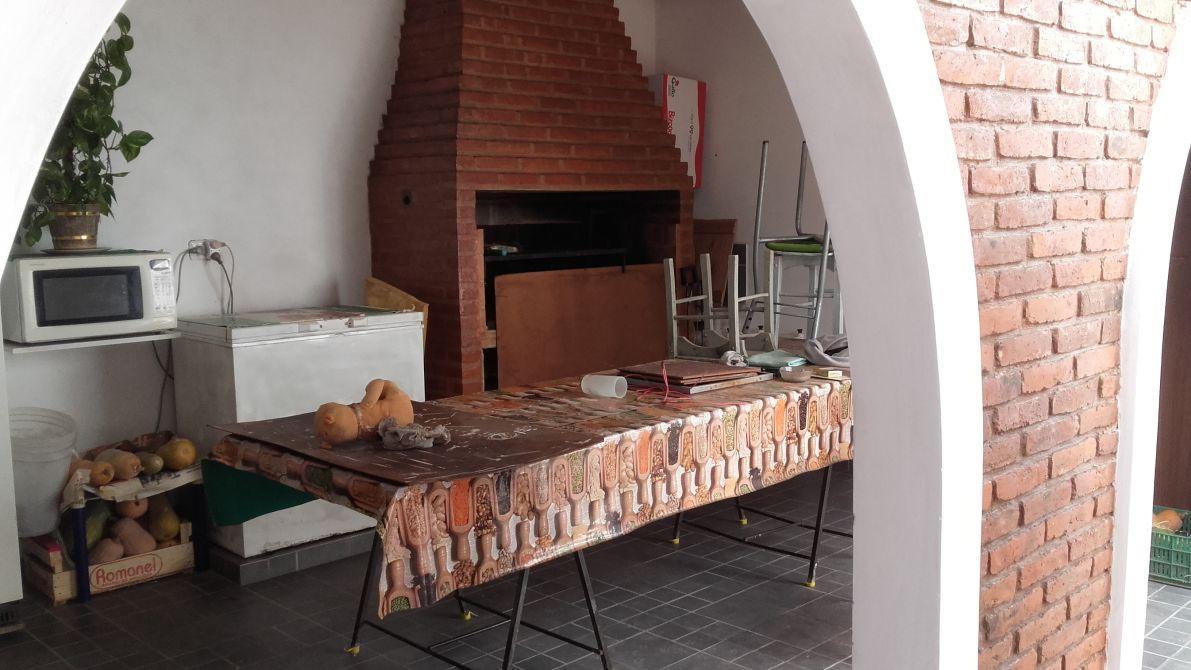 Foto de CHALET 3 DORMITORIOS - VENTA - MONTE GRANDE, imagen 3