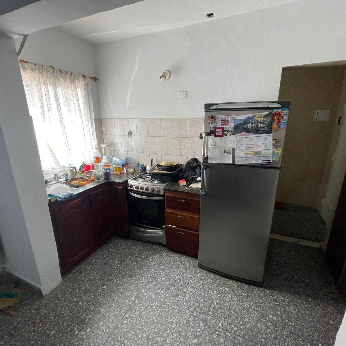 Foto de CASA 4 AMBIENTES EN VENTA - LUIS GUILLON, imagen 3