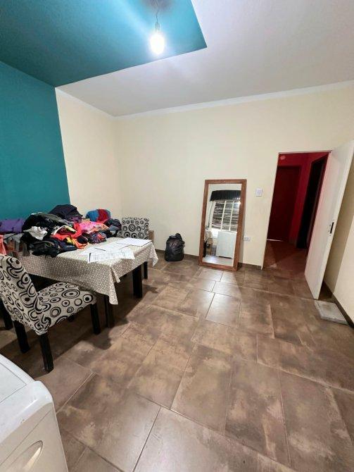 Foto de Casa amplia sobre gran lote - Venta - Monte Grande, imagen 4