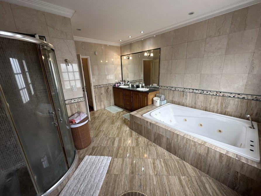 Casa de Categoria en Venta. Luis Guillon 2