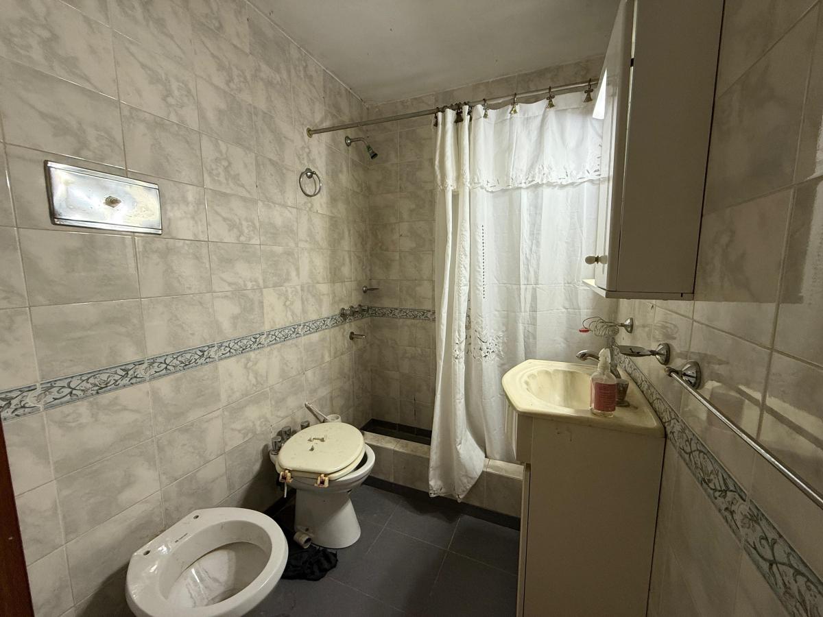 Foto de Casa 2 dormitorios sobre lote 10 x 30 en Monte Grande - Venta, imagen 2