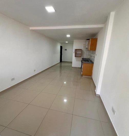 Departamento monoambiente Amplio - Alquiler Monte Grande - Luis Guillon 2
