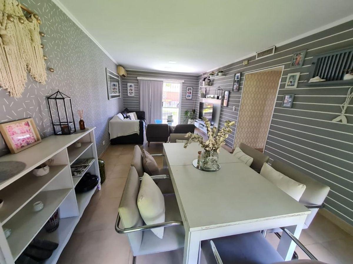 Foto de CASA 3 DORMITORIOS CON PILETA Y QUINCHO EN MONTE GRANDE, imagen 5