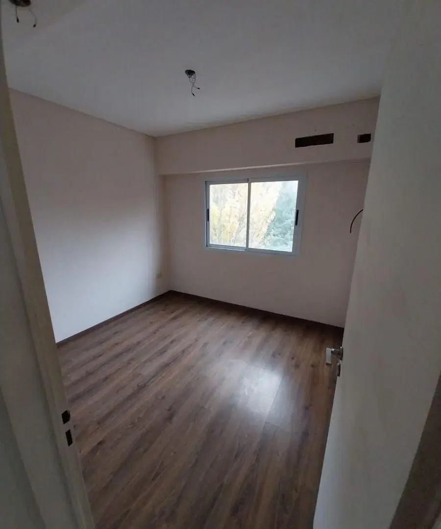DEPARTAMENTO 2 AMBIENTES CON COCHERA - ALQUILER - MONTE GRANDE 3