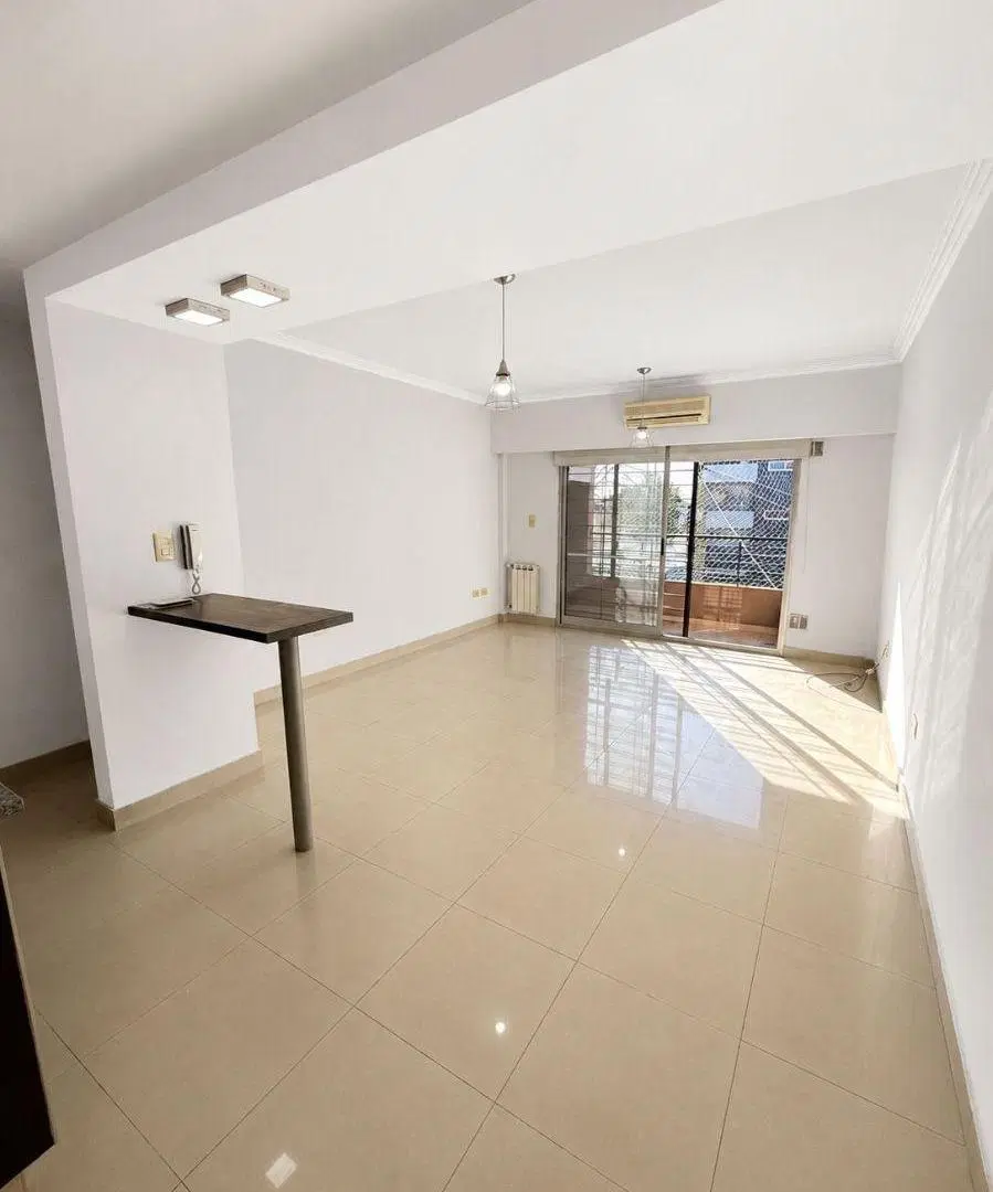 Departamentos 2 ambientes con balcon equipado en centro de Monte Grande - Alquiler 5