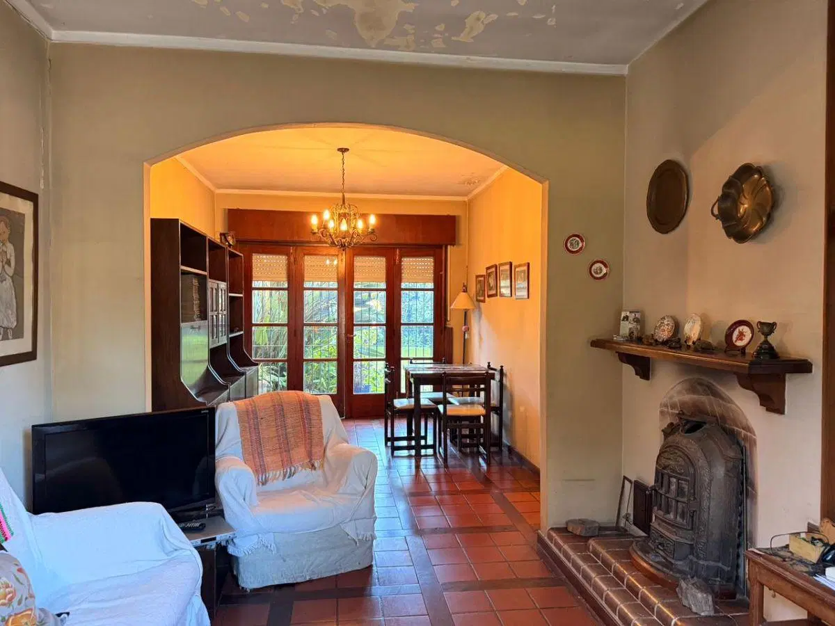 Casa 3 Dormitorios En Venta. Monte Grande 8
