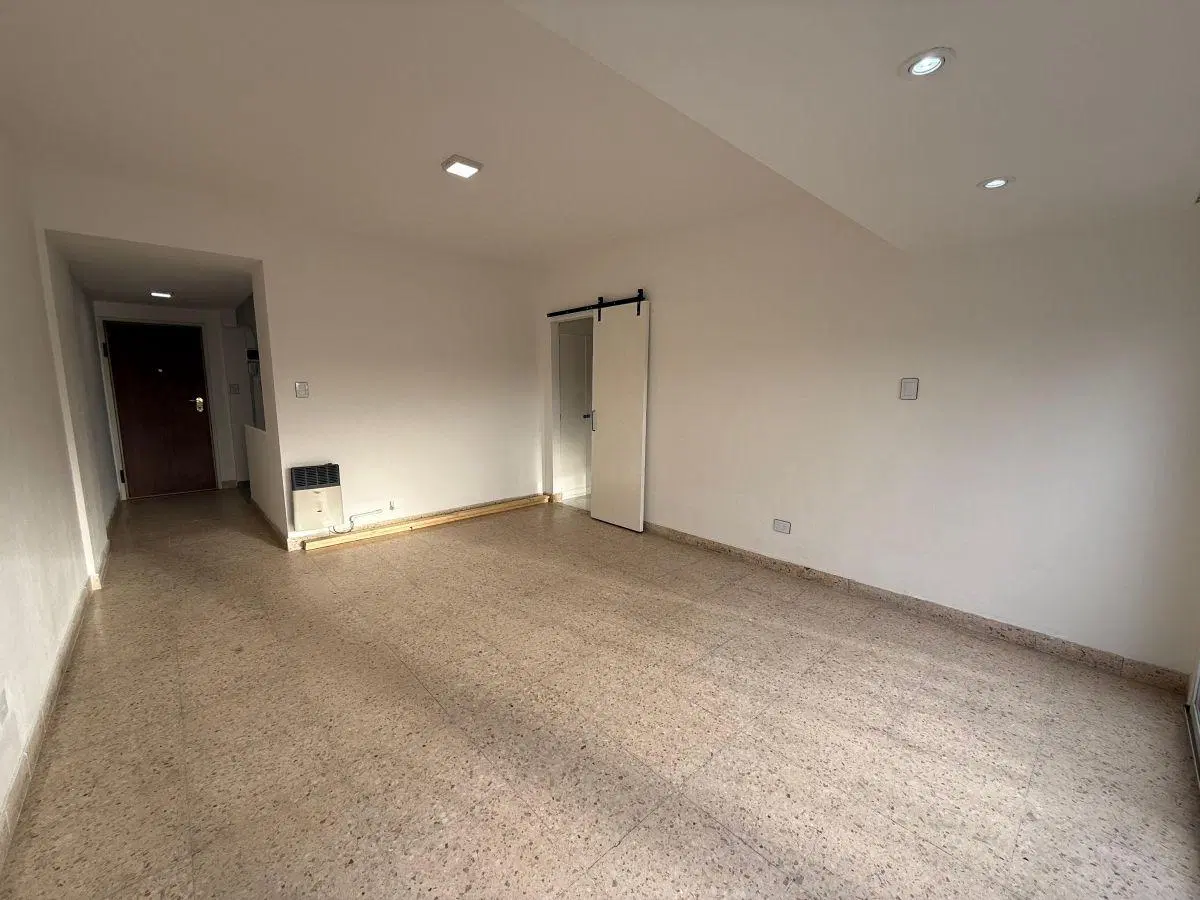 Departamento 2 ambientes con cochera cubierta en Venta APTO CREDITO - Frente a Estacion Monte Grande 5