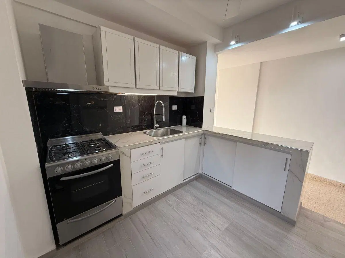 Departamento 2 ambientes con cochera cubierta en Venta APTO CREDITO - Frente a Estacion Monte Grande 2
