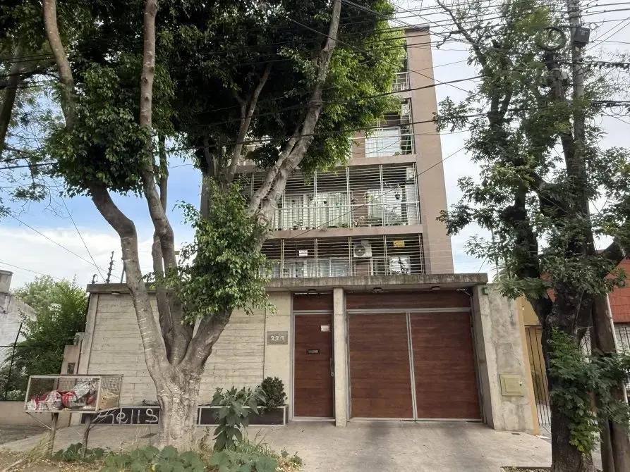 Departamento Mono-ambiente en Alquiler/Venta con Cochera. Monte Grande