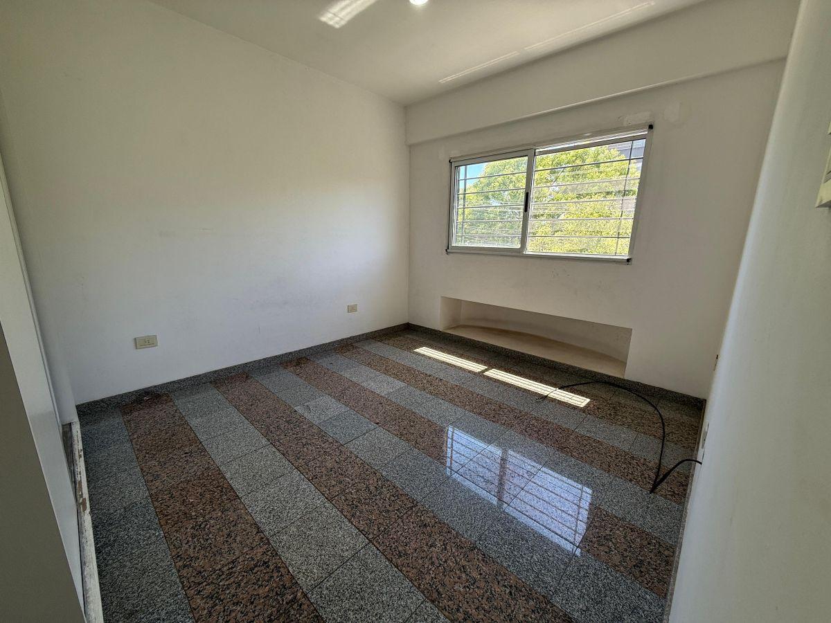 Foto de DEPARTAMENTO 2 AMBIENTES con COCHERA - ALQUILER MONTE GRANDE CENTRO, imagen 3