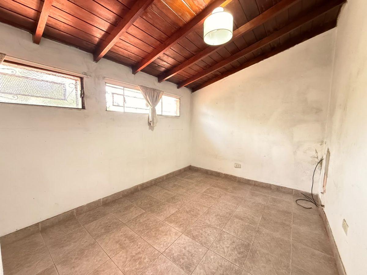 Foto de Casa 4 Dormitorios en Venta. Monte Grande, imagen 5