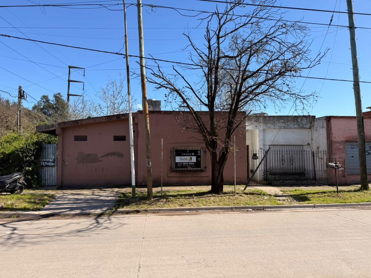Foto de Casa a Reciclar Sobre Lote 13 x 17 en Venta. El Jaguel, imagen 4
