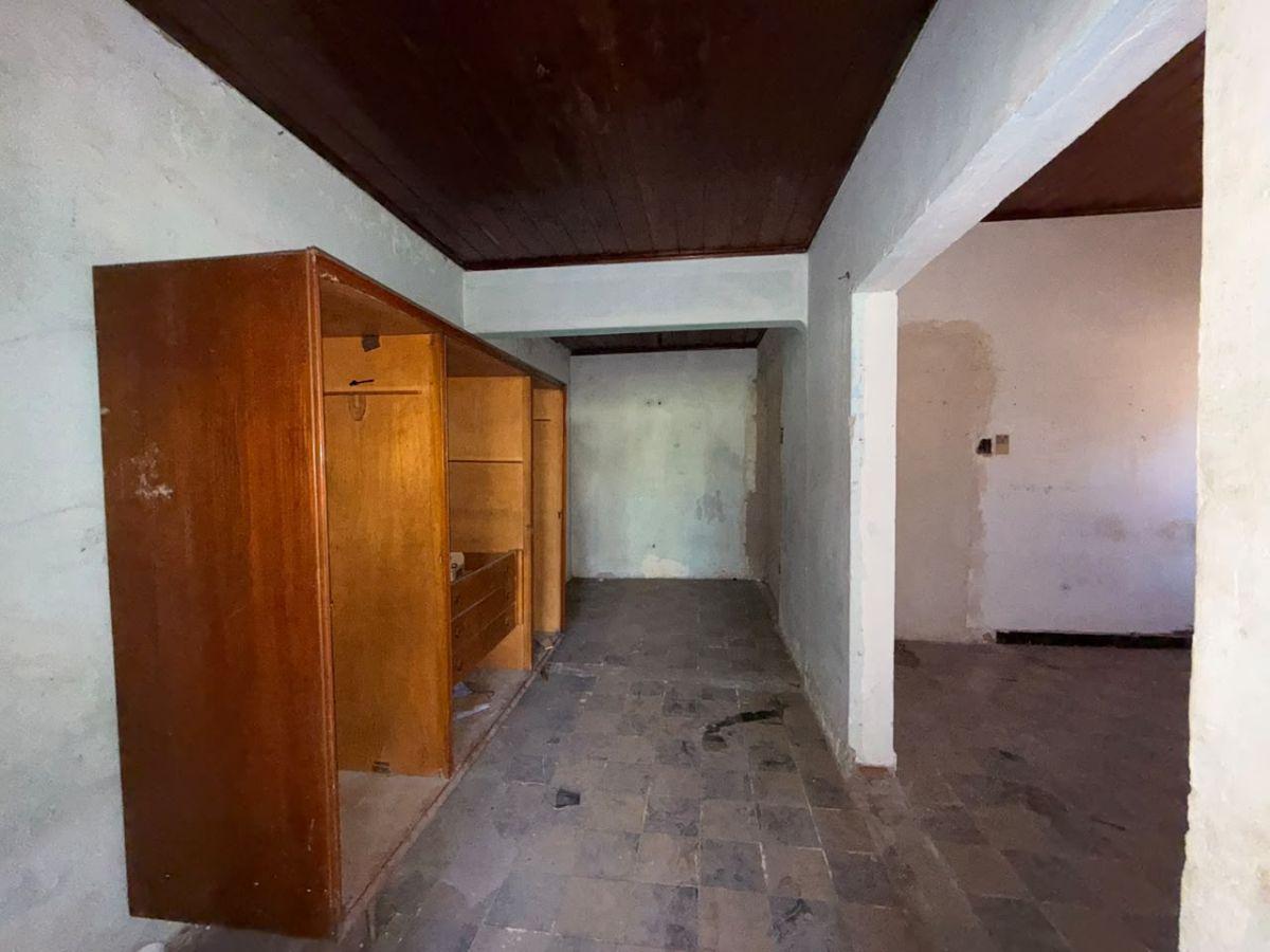 Foto de Casa a Reciclar Sobre Lote 13 x 17 en Venta. El Jaguel, imagen 3