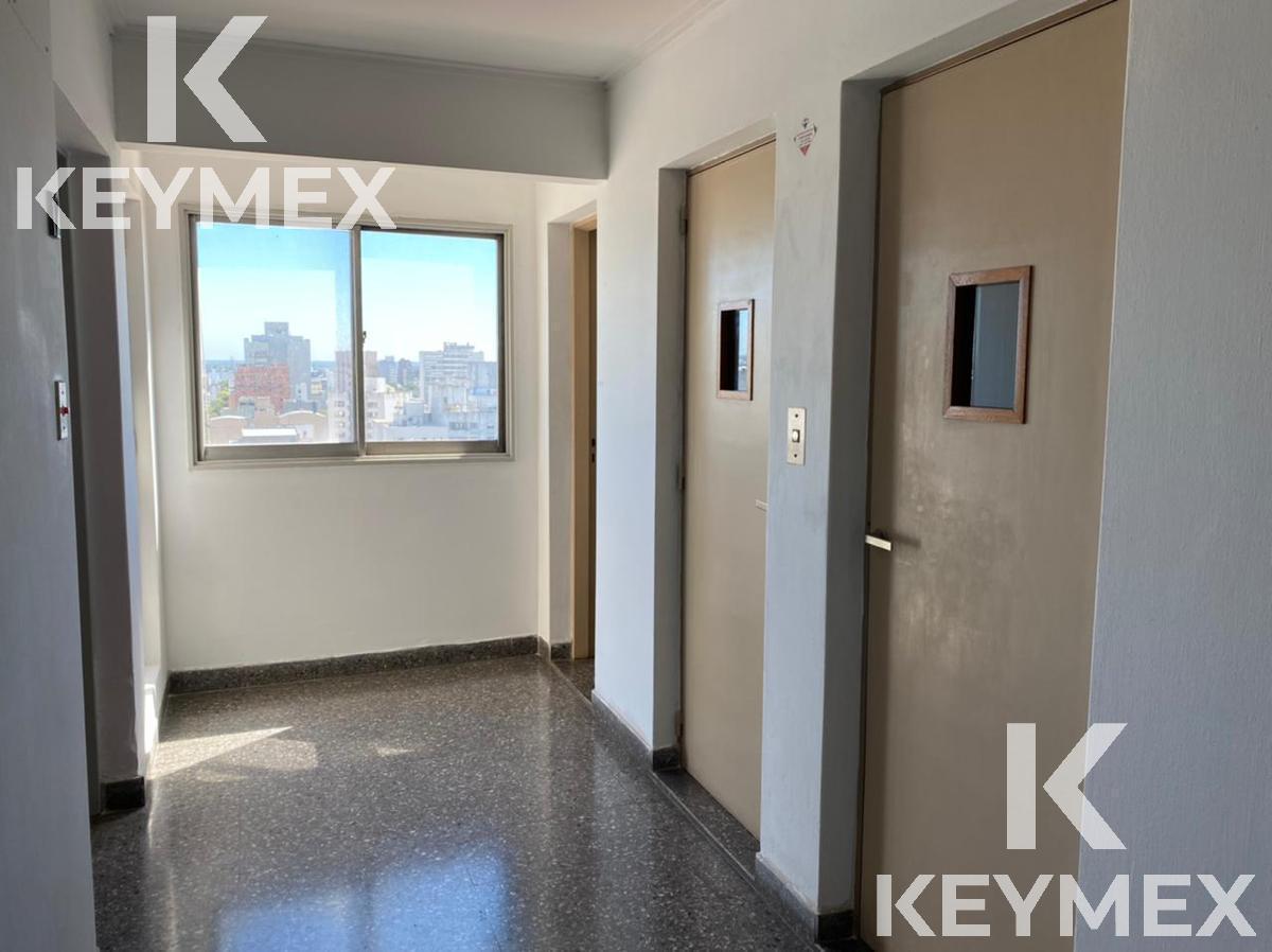 Departamento 3 Dorm. con Cochera en Venta La Plata 4