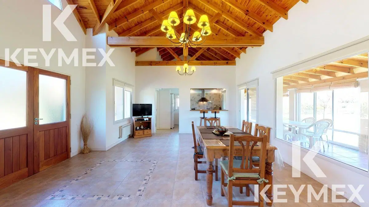 VENTA DE CASA DE 2 DORMITORIOS EN CAMPOS DE ROCA 8