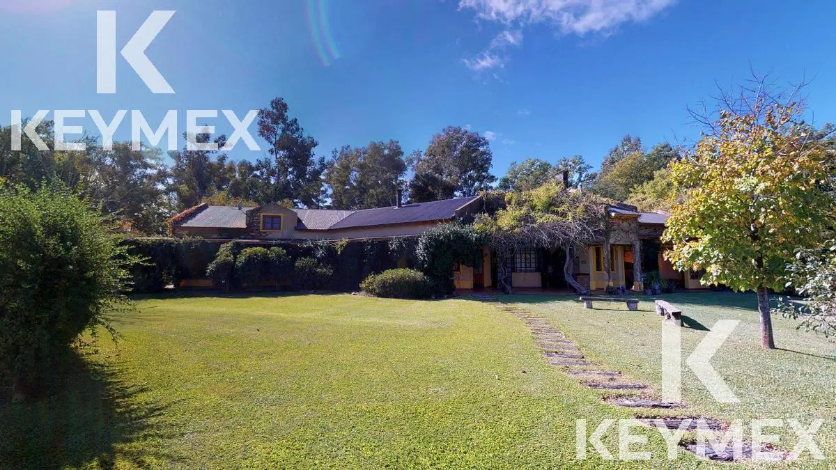 VENTA DE CASA DE 5 DORMITORIOS EN CAMPOS DE ROCA 4