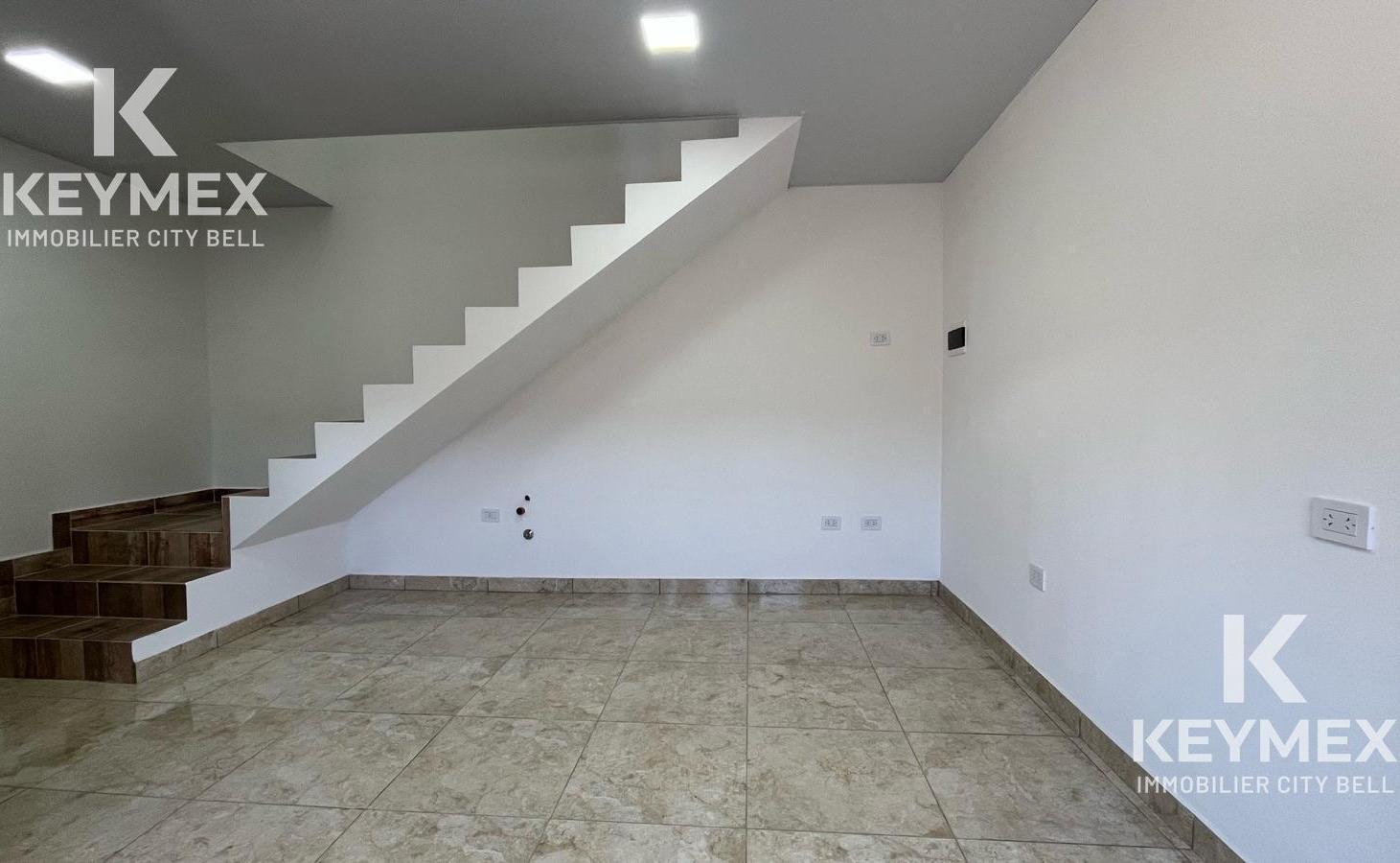 Foto de PH 2 dormitorios en Alquiler en City Bell, imagen 5