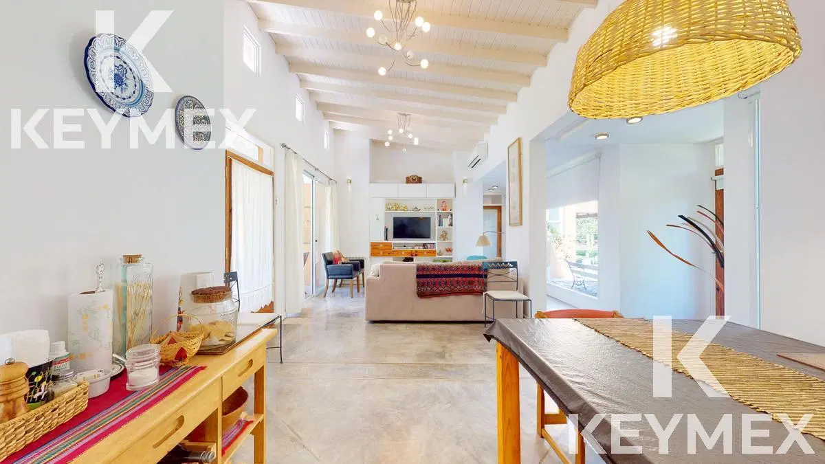 VENTA CASA 4 DORMITORIOS EN CAMPOS DE ROCA 5