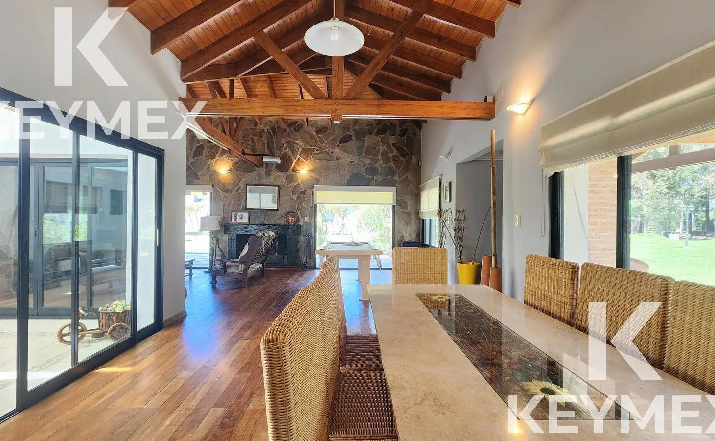 VENTA DE CASA DE 4 DORMITORIOS EN CAMPOS DE ROCA 3